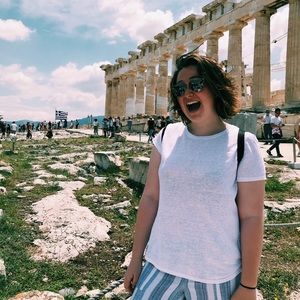 Meet your Posher, Emily